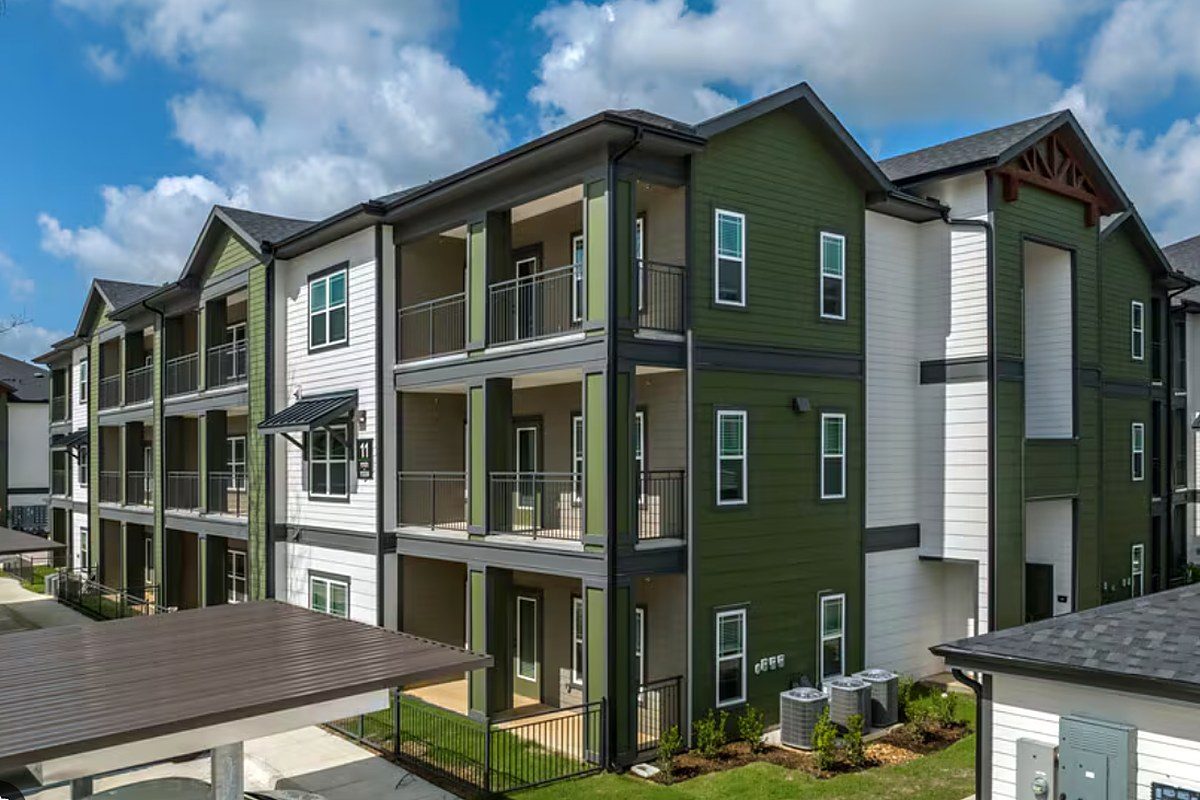 Saxon Pond Flats — Spring, TX